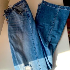Kancan distressed flares